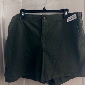 Old Navy NWT Size XL Olive color 3.5" Inseam High Rise OG Chino Shorts